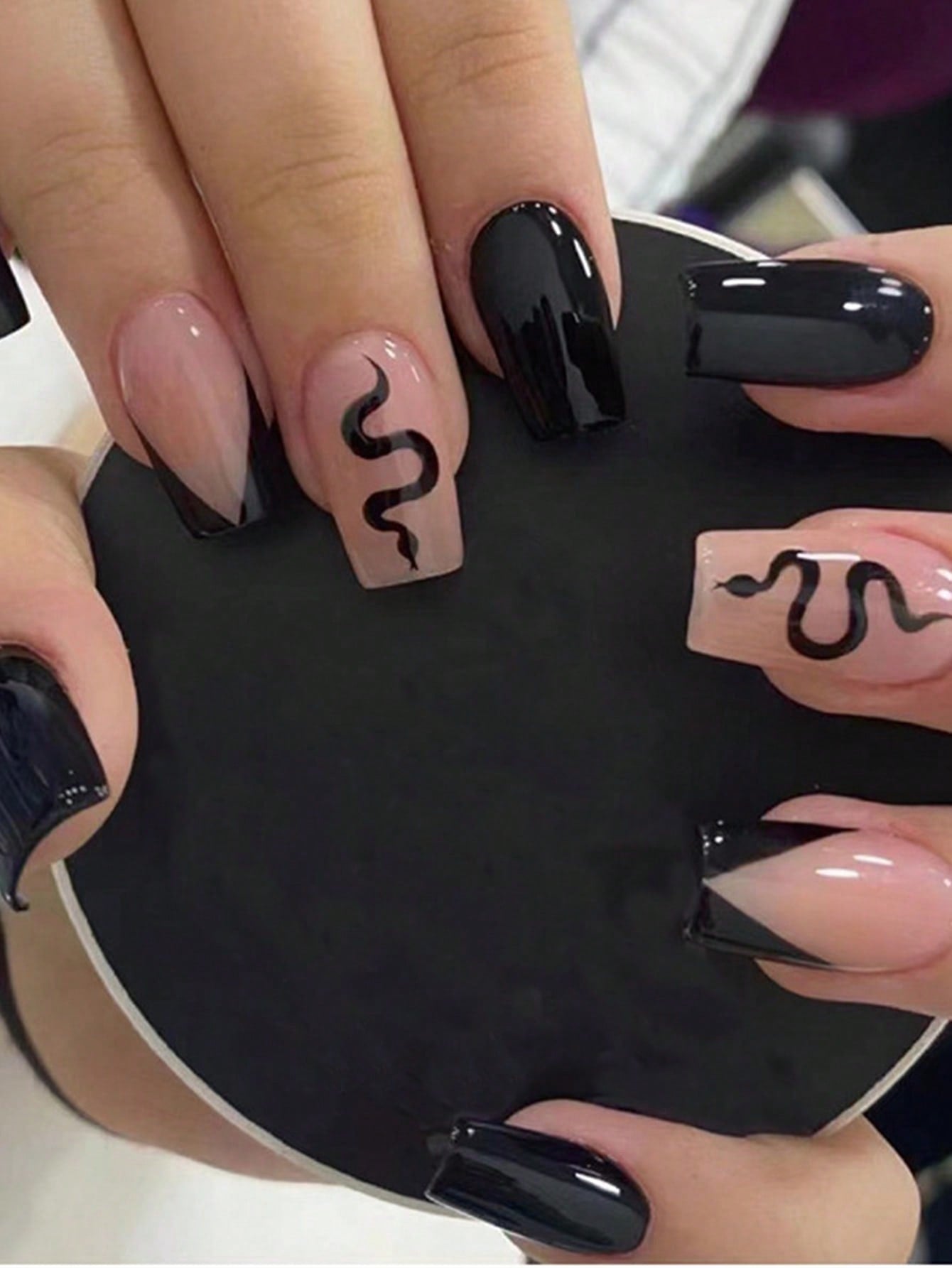 Venomus Vibe Press-On Nails